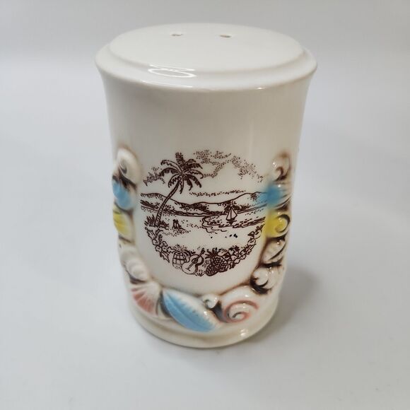 Vintage St. Thomas Seashell Salt And Pepper Shakers, ceramic - Picture 7 of 11